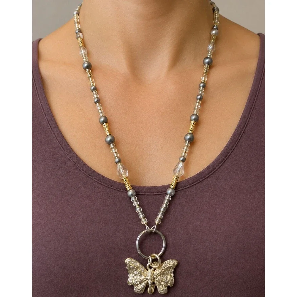 Butterfly Beaded ID Badge Holder Lanyard 32 Inch Gray Silver Tone Swivel Clip